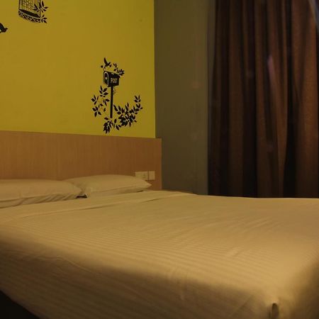 Hotel Sin Jo Джохор Бахру Екстериор снимка